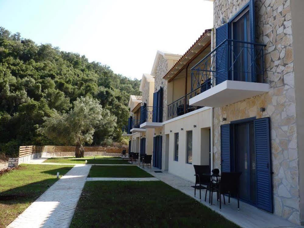 Ilianthos Apartments & Studios Mikros Gialos Dış mekan fotoğraf