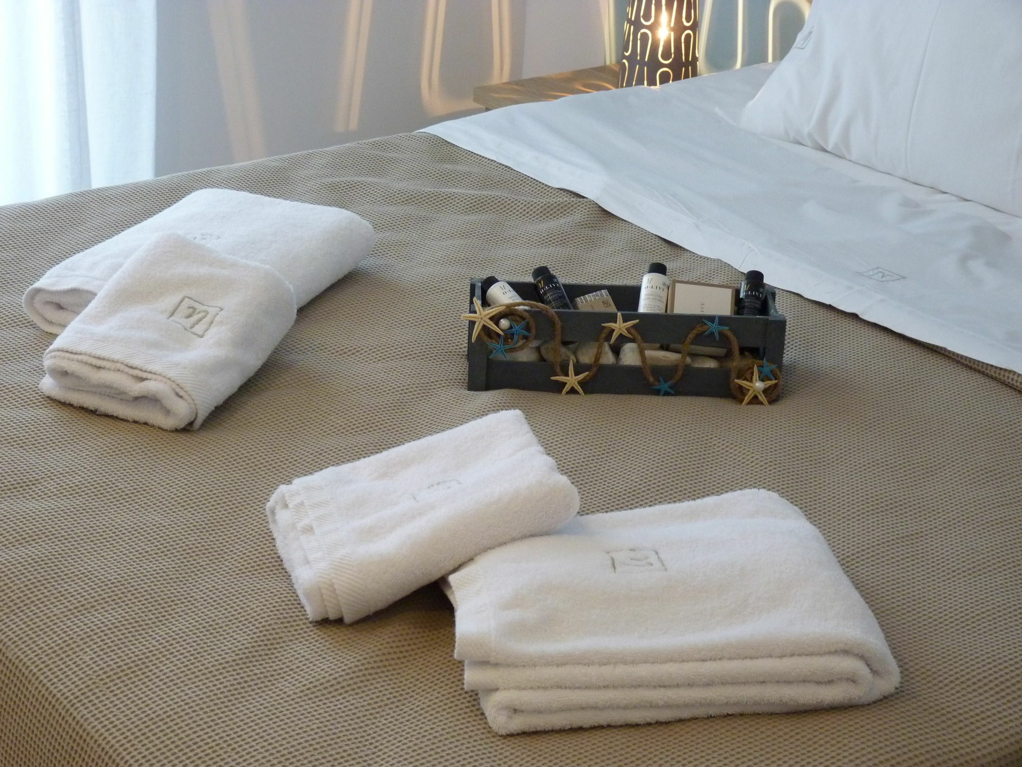 Ilianthos Apartments & Studios Mikros Gialos Dış mekan fotoğraf