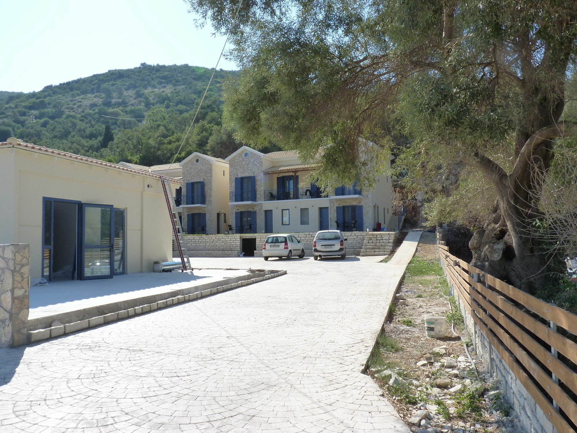 Ilianthos Apartments & Studios Mikros Gialos Dış mekan fotoğraf