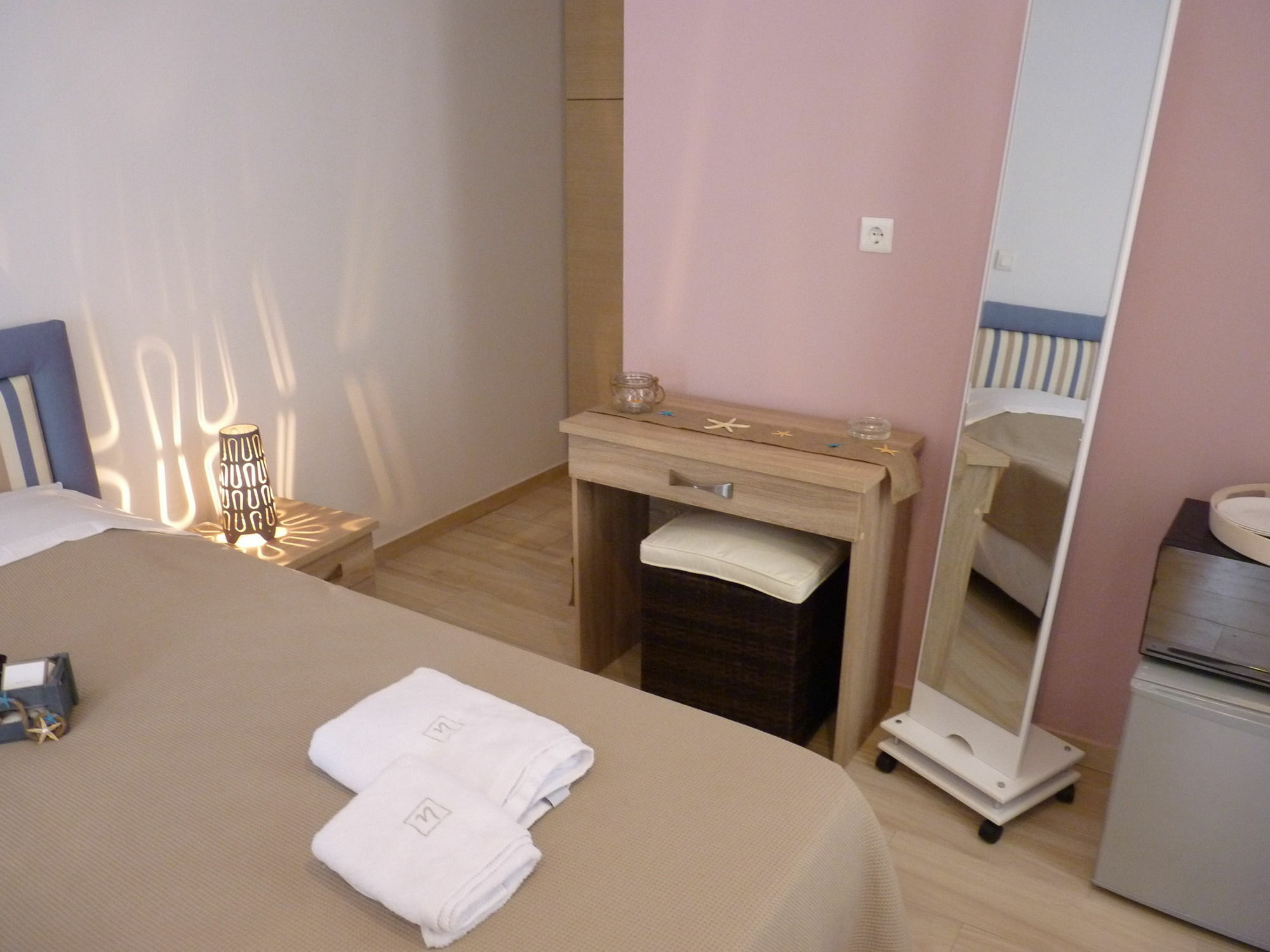 Ilianthos Apartments & Studios Mikros Gialos Dış mekan fotoğraf