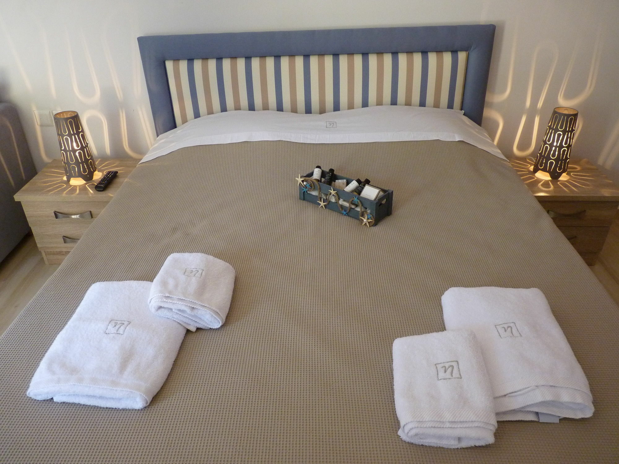 Ilianthos Apartments & Studios Mikros Gialos Dış mekan fotoğraf